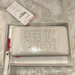Chloe Elegant White Wallet